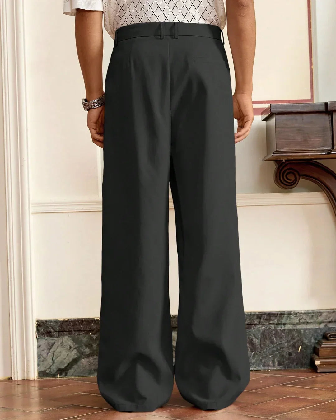 Men High-Waist Tailored Straight-Leg Trousers in Black
