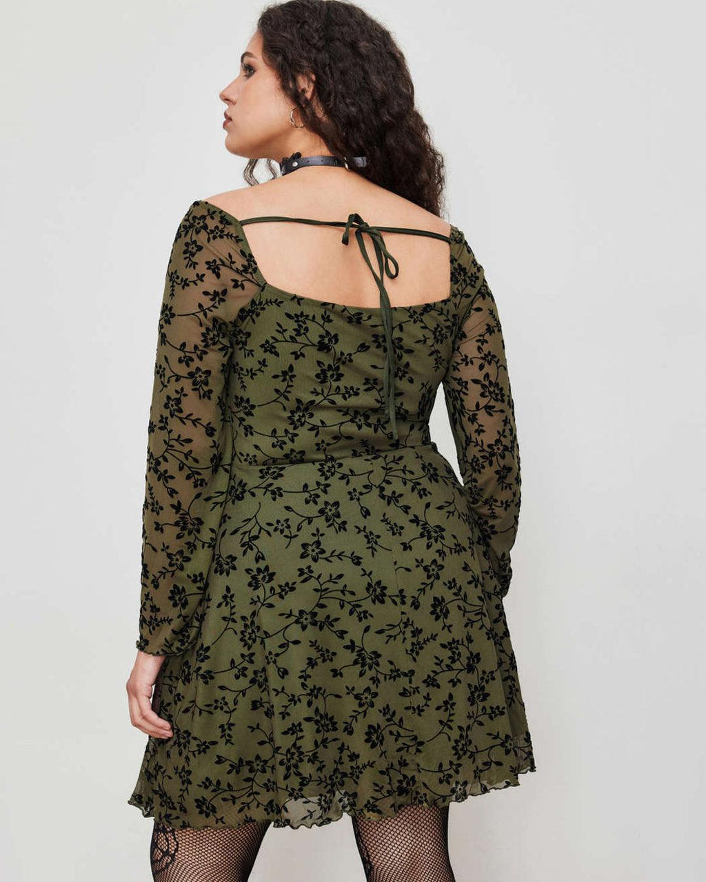 Mesh Sweetheart Neckline Floral Knotted Mini Dress Curve & Plus