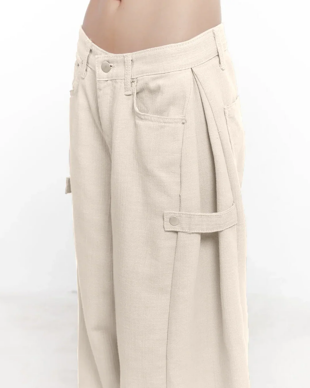 Mid-Rise Cargo Wide-Leg Trouser in Apricot