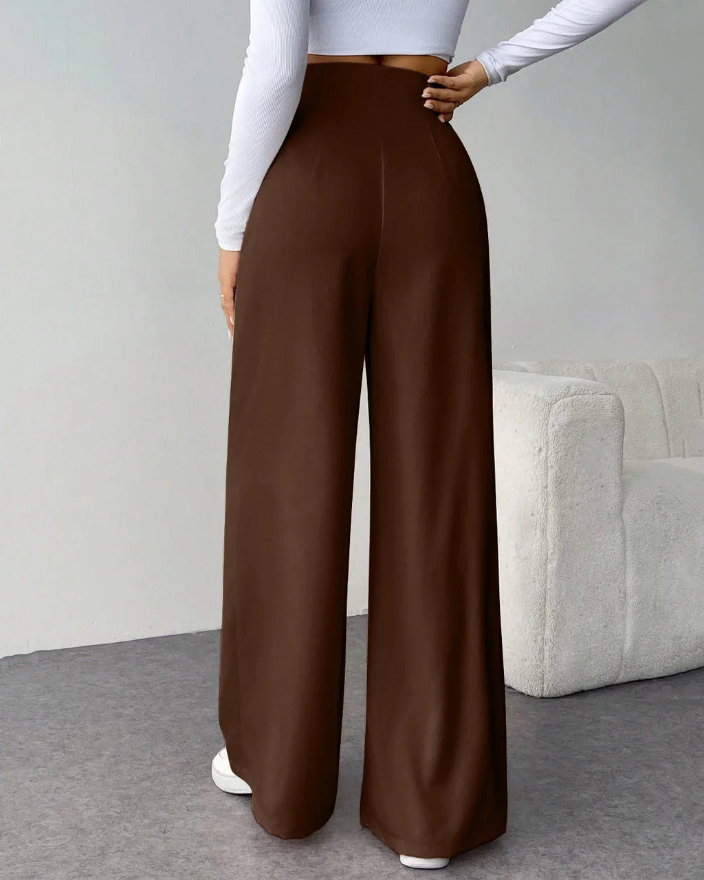 Minimalist High-Rise Wide-Leg Casual Trousers in Dark Brown