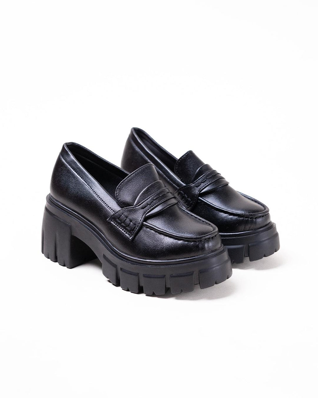 Off Duty Aesthetic Chunky Black Trending Loafers