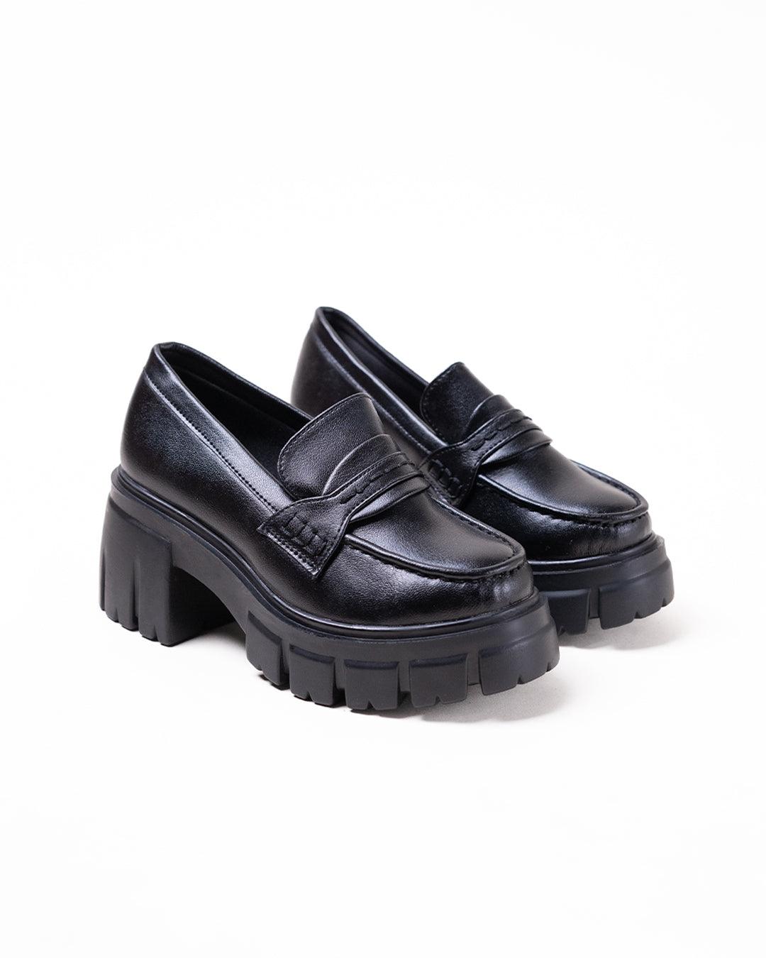 Off Duty Aesthetic Chunky Black Trending Loafers