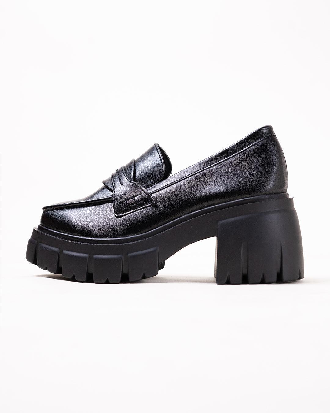 Off Duty Aesthetic Chunky Black Trending Loafers
