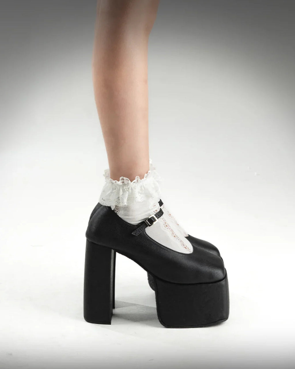 Mary Jane Platform Pump In Black