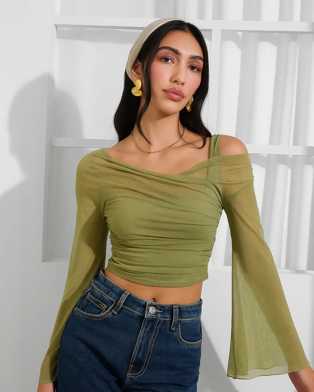 Party Off Shoulder Ruched Flared Full Sleeve Top in Green