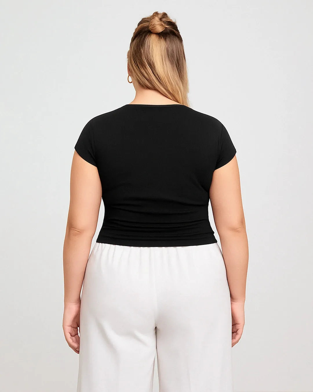 Round Neckline Ruched Solid Short Sleeve Black Top Curve & Plus