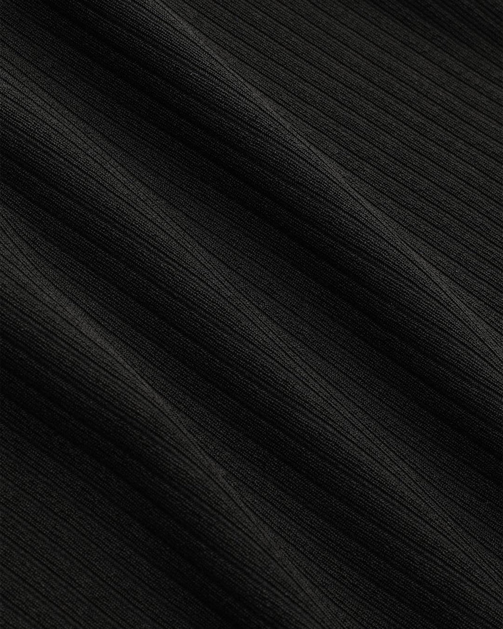 Short Sleeve Crop T-Shirt With V-Neck & Wide Knotted Pant In Black Curve & Plus
