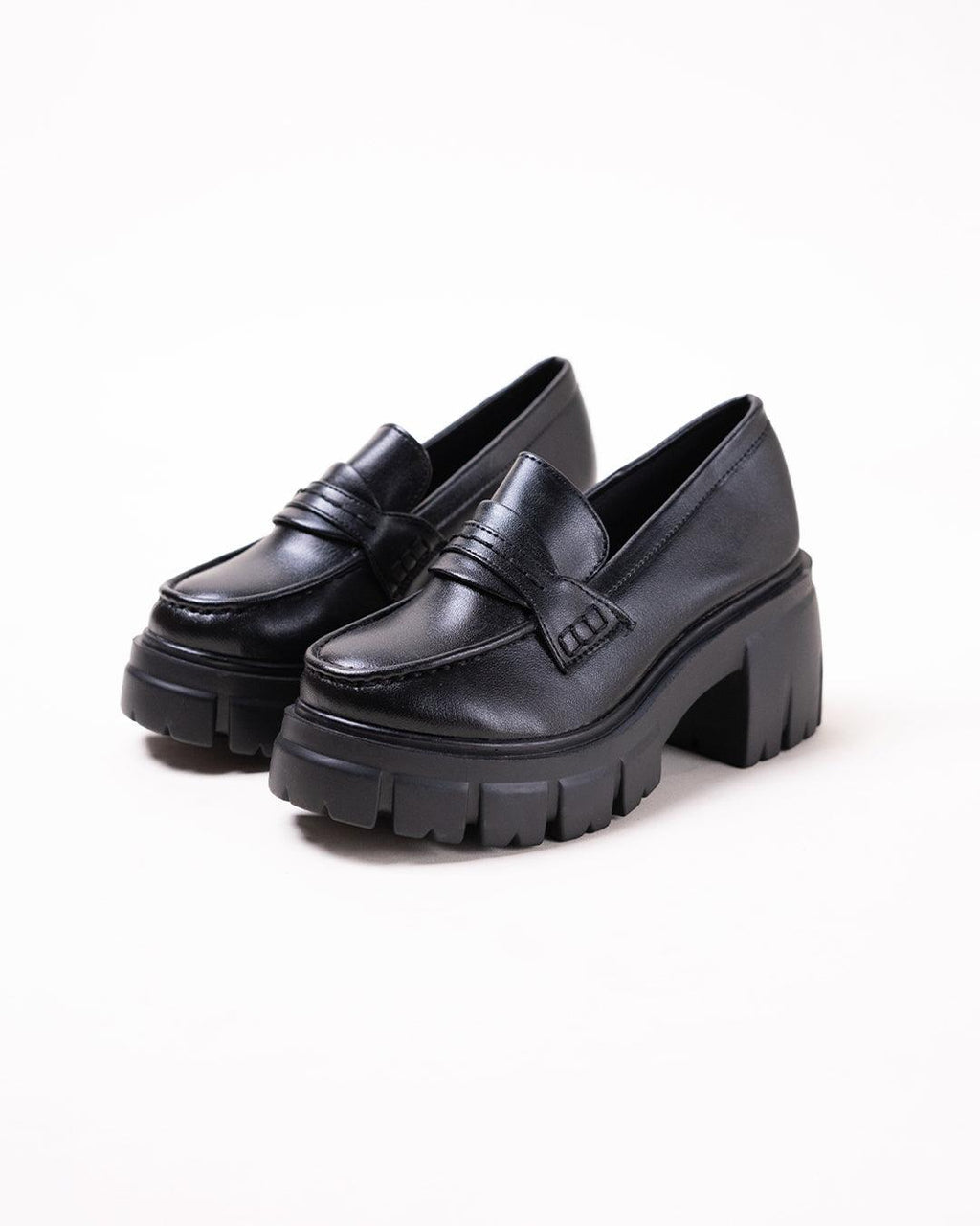 Off Duty Aesthetic Chunky Black Trending Loafers
