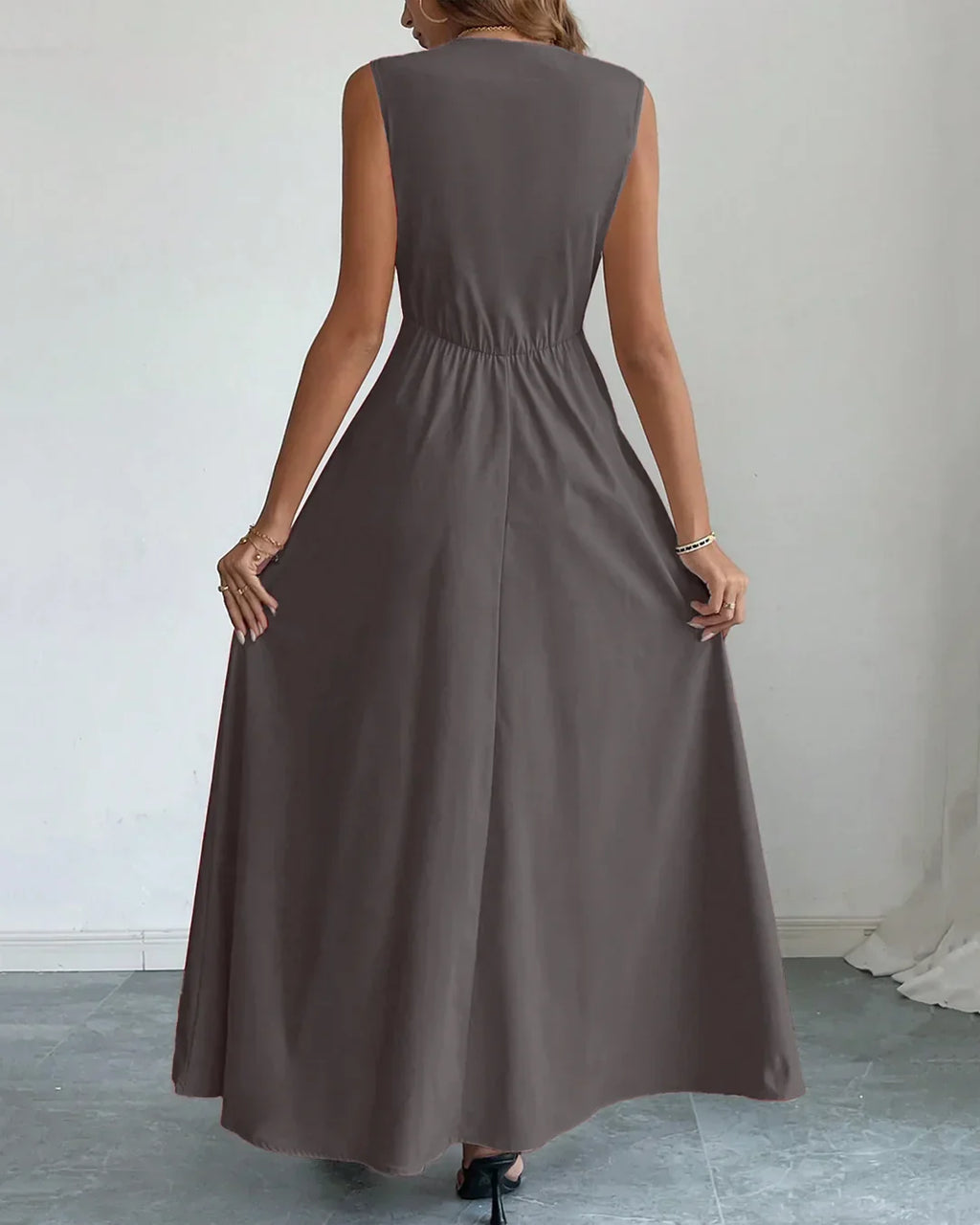 Sleeveless Fit & Flare Maxi Dress in Plum Kitten