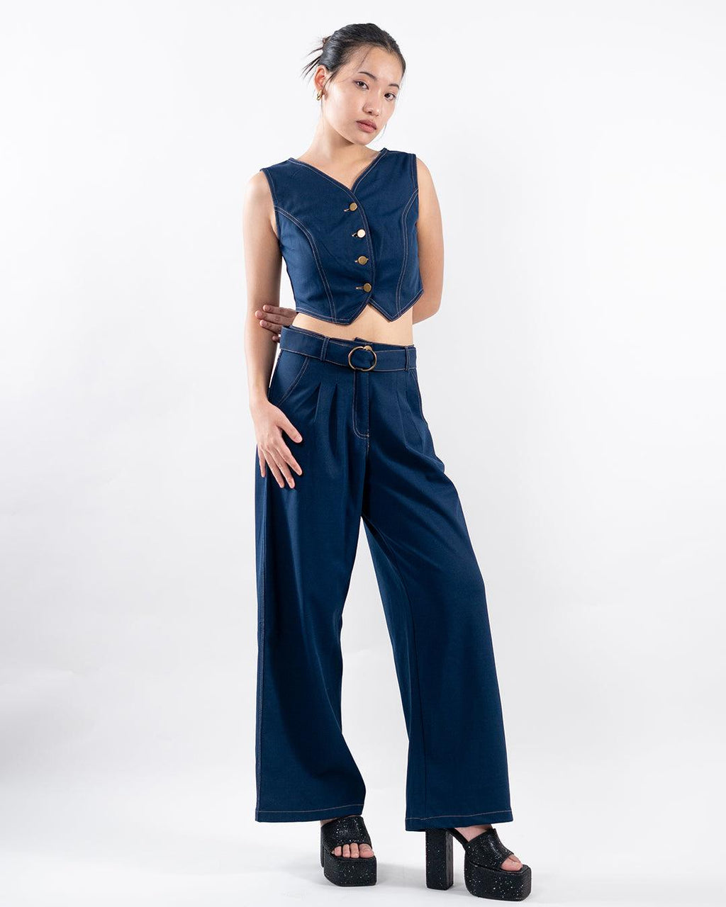 Solid Fitted Top & High Waist Flared Blue Jeans with Insert Pockets