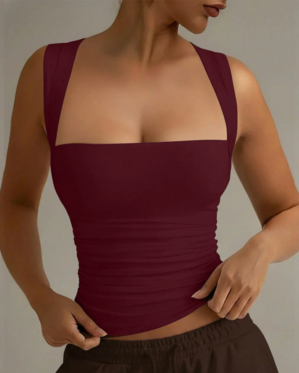Square Neck Slim-Fit Straight Hem Solid Sleeveless Tank Top in Maroon