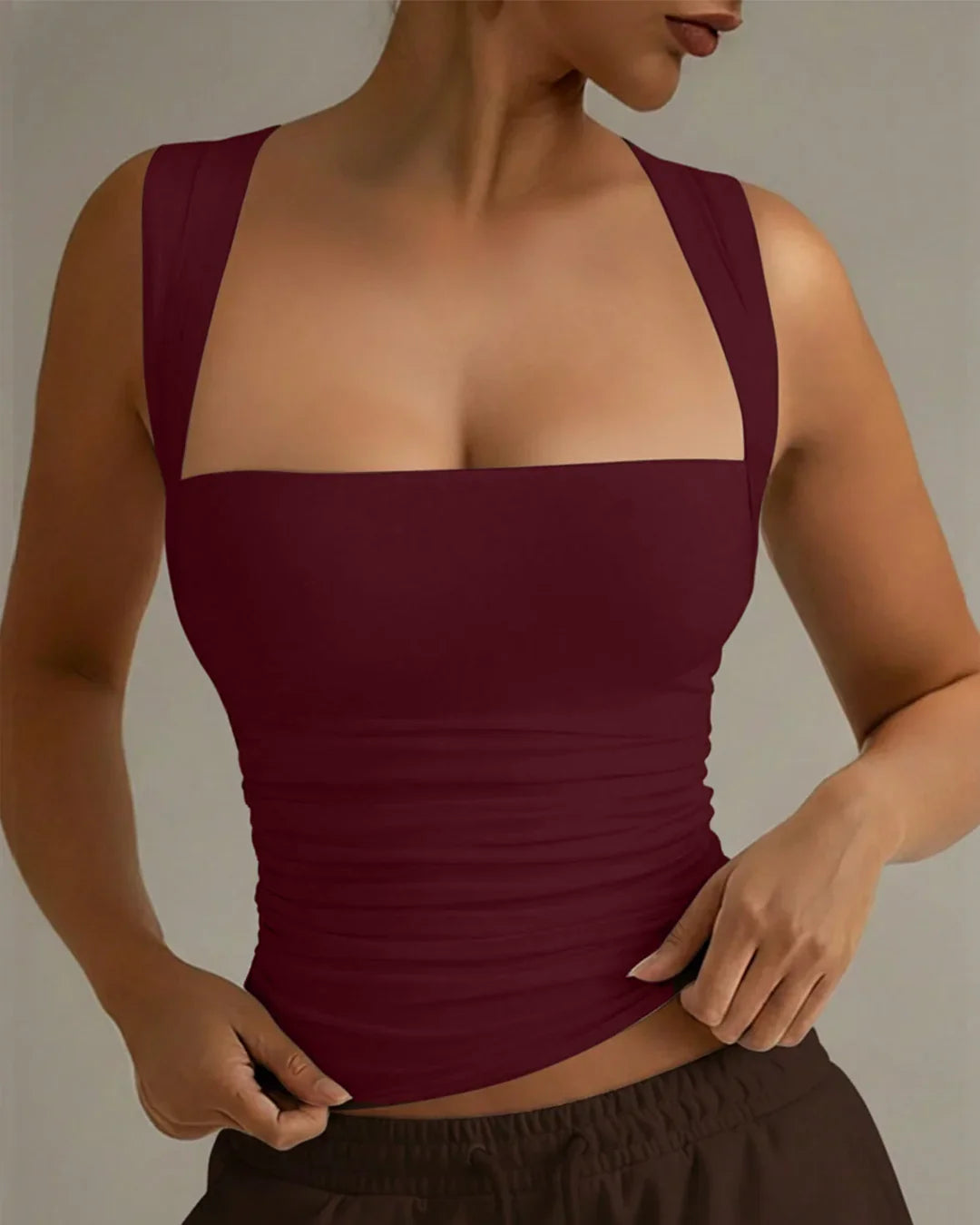 Square Neck Slim-Fit Straight Hem Solid Sleeveless Tank Top in Maroon