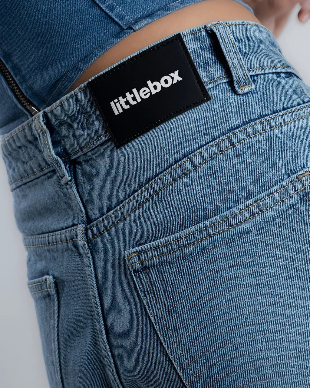 Straight Fit High Rise Jeans