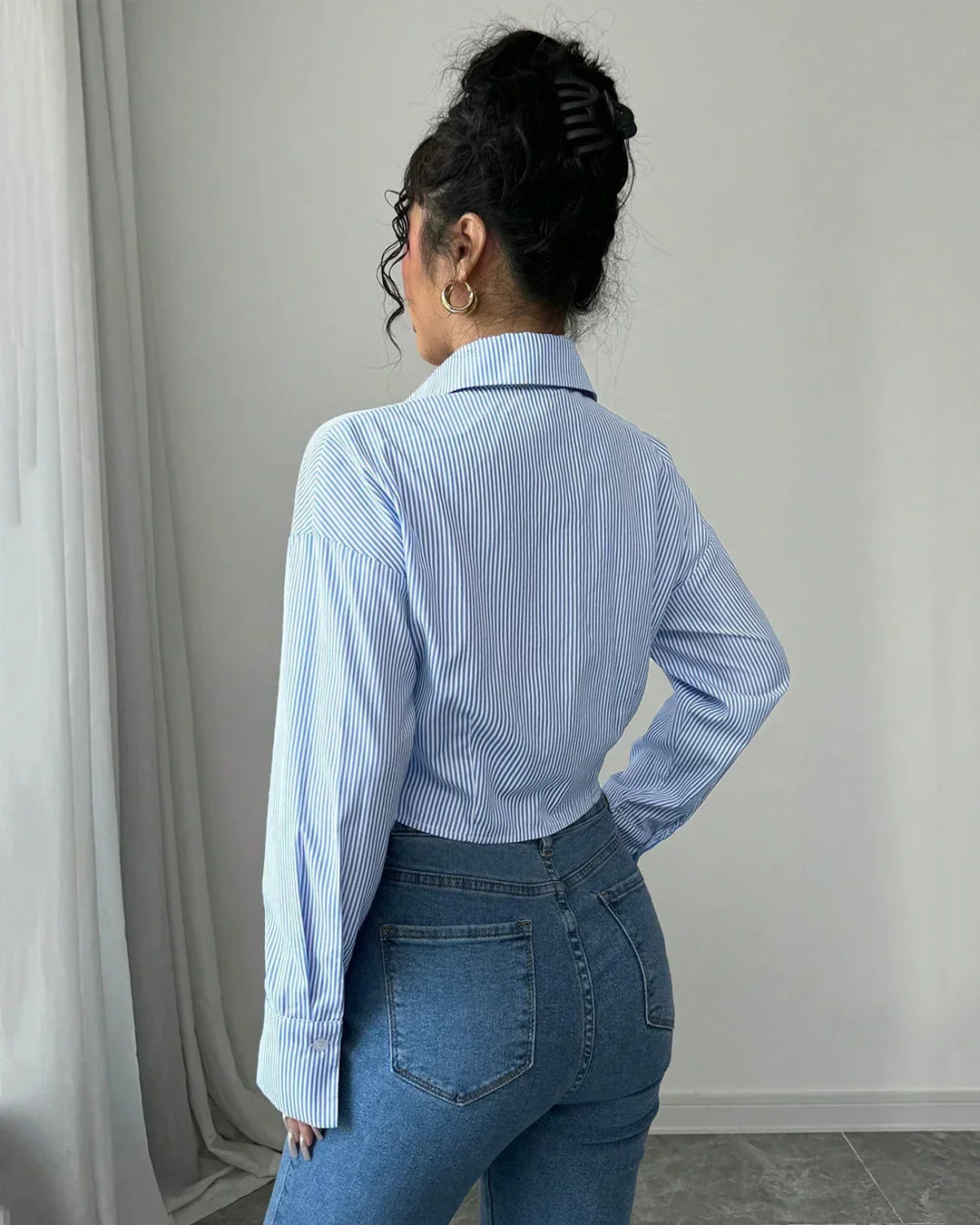 Striped Collared Neck Ruched Waist Crop Shirt in Blue and White