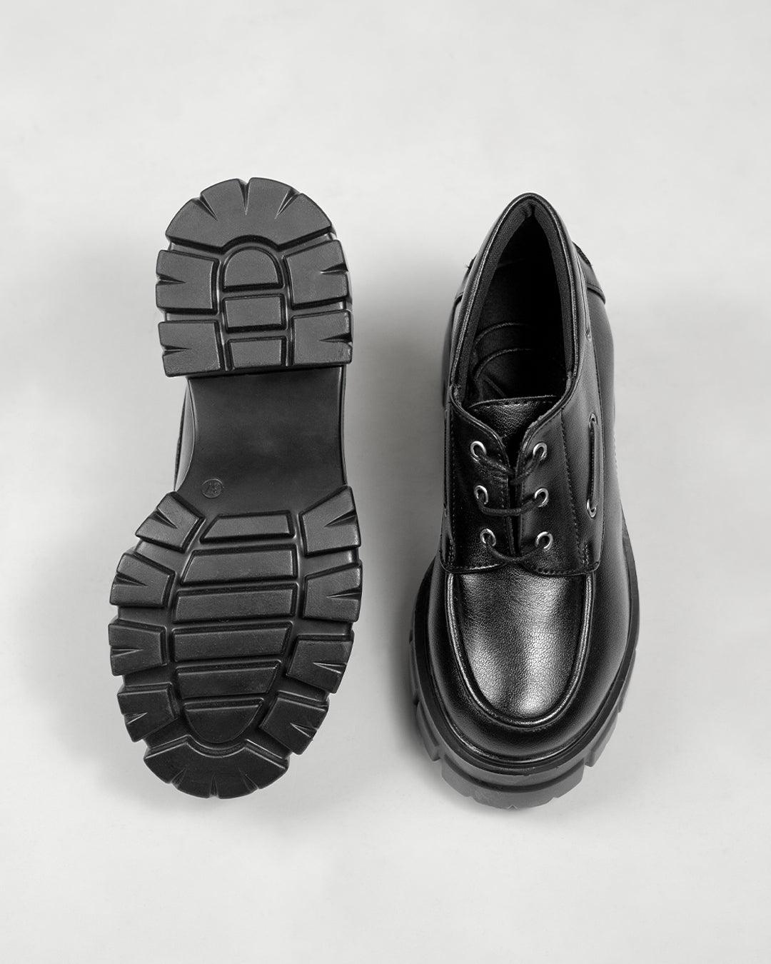 Off Duty Aesthetic Lace-Up Shoes