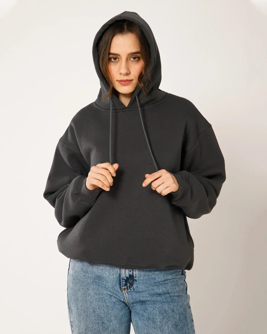 Womens Solid Drawstring Full Sleeve Hoodie in Grey