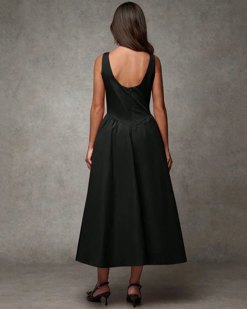 Black Boat Neck Sleeveless Fit & Flare Vintage Midi Dress