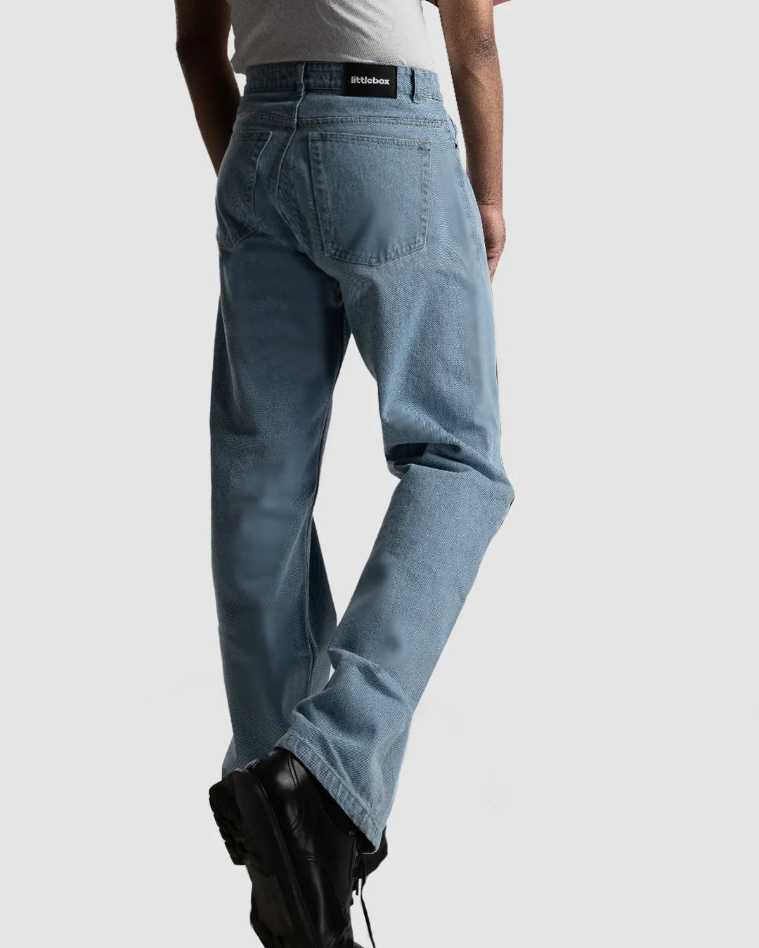 Men Loose Fit Mid Rise Light Blue Jeans