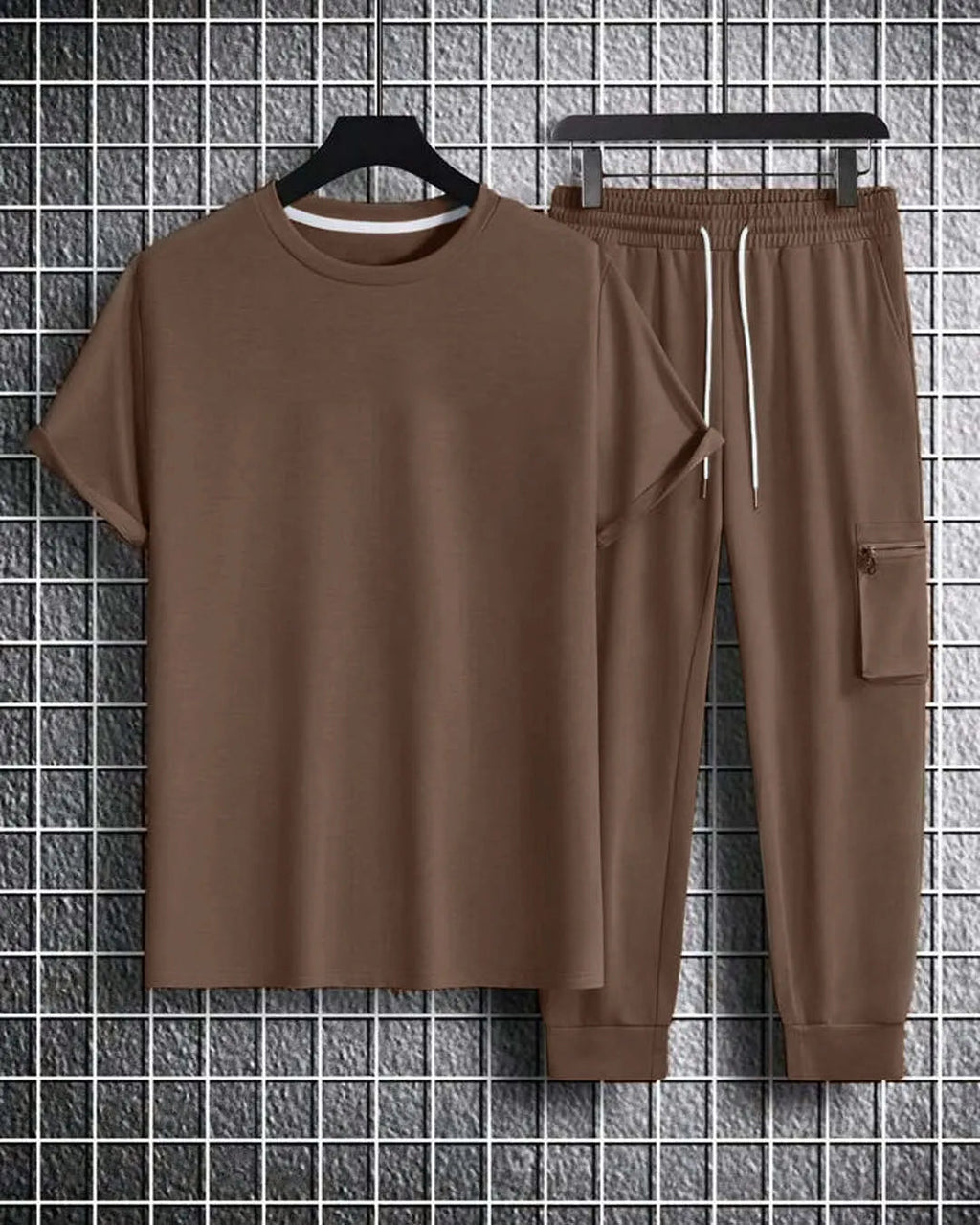 Men Crew Neck Short Sleeve Flap Pocket Drawstring Casual Comfortable Set in Chocolate Brown