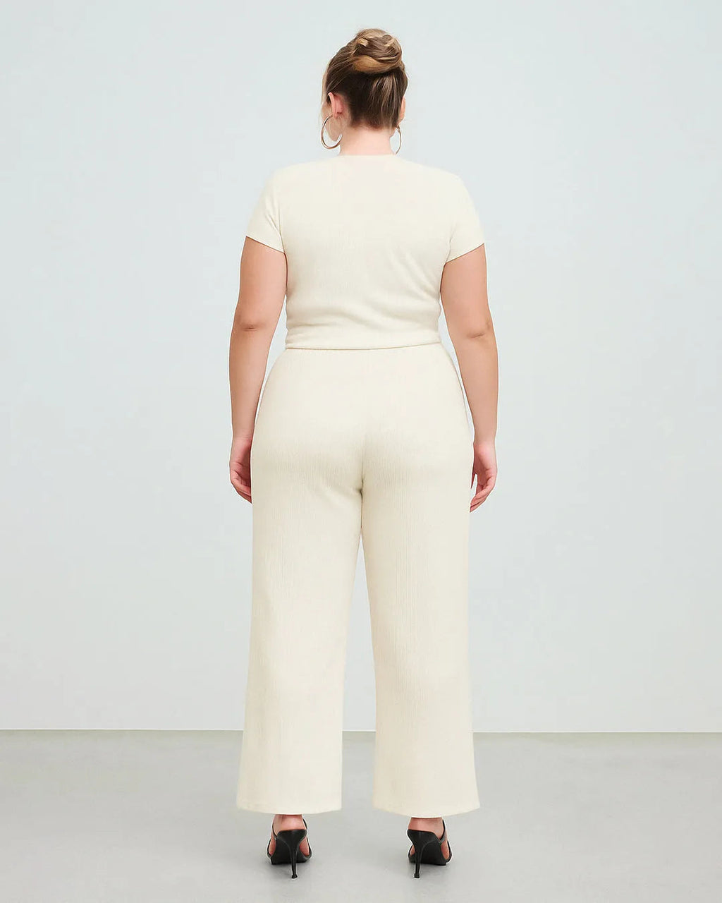 Short Sleeve Crop Top & Wide Knotted Pant In Off-White