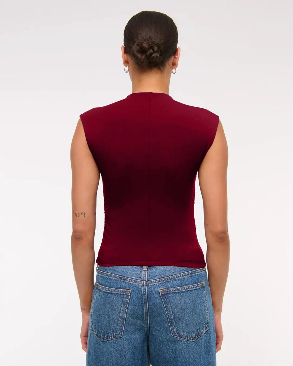 Sleeveless Mock Neck Ruched Fitted Top In Burgundy