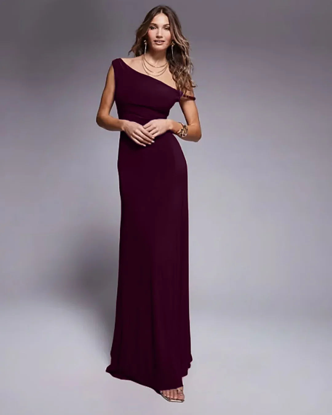 Twist shoulder with lace up back maxi dress in Maroon