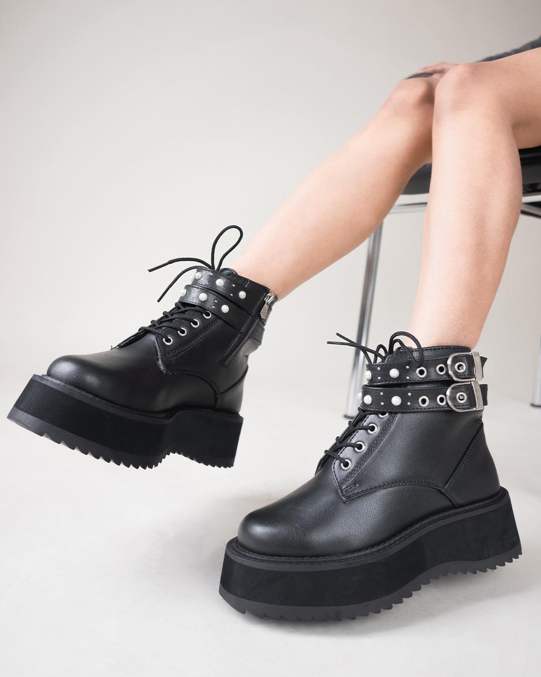 Off Duty Aesthetic Silver Studs Black Chunky Boots