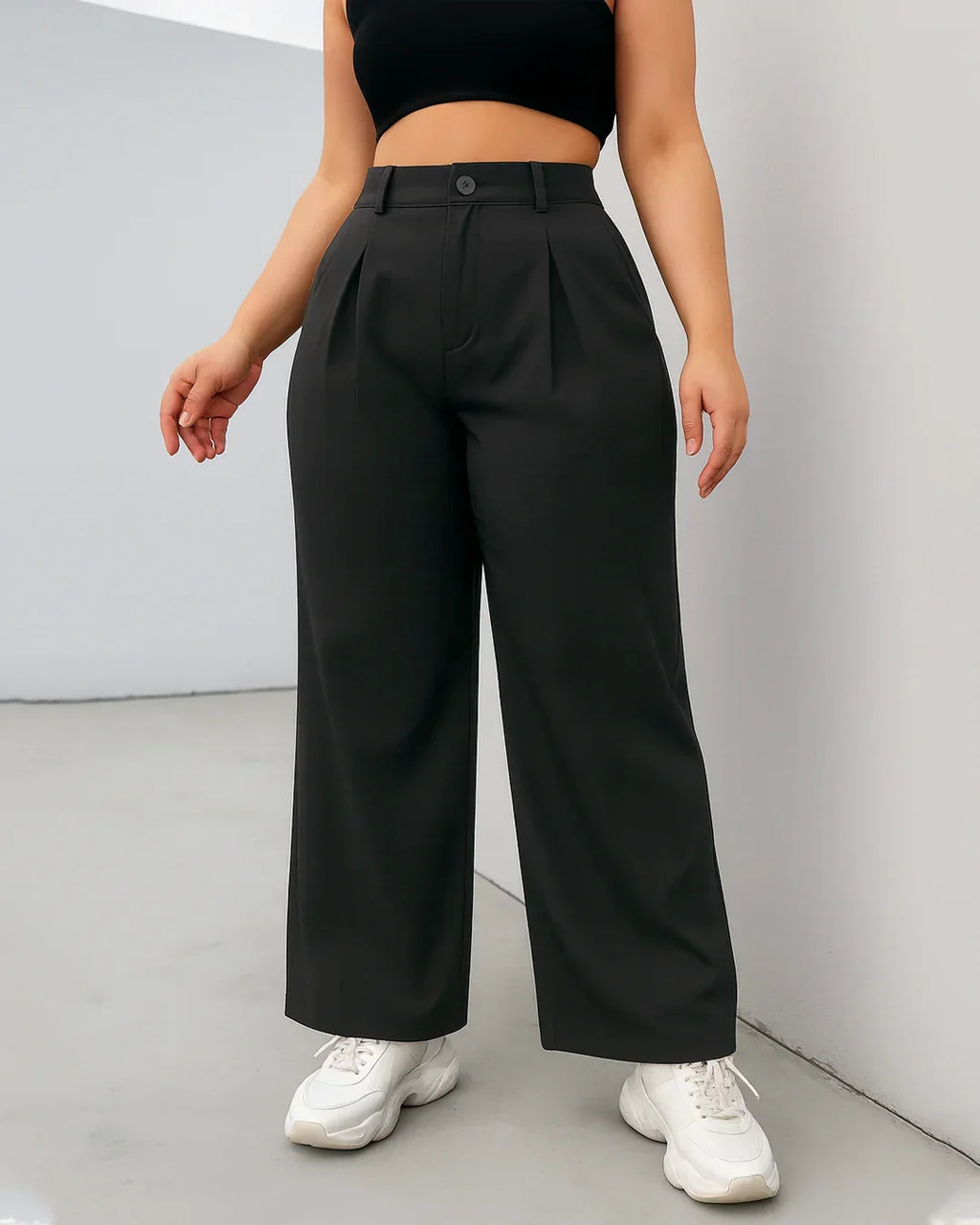 High-Waist Pleated Wide-Leg Trousers in Black Curve & Plus