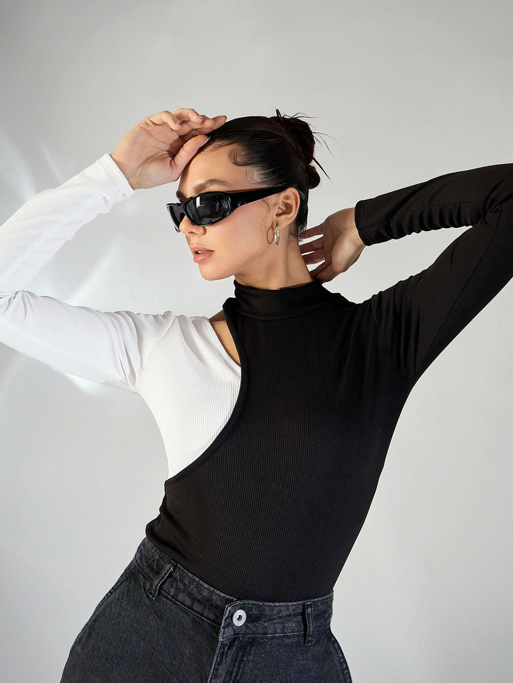 Stretchable Dual Tone Cutout Top